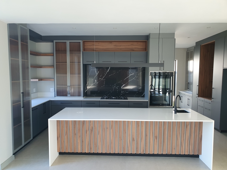 4 Bedroom Property for Sale in Oubaai Western Cape